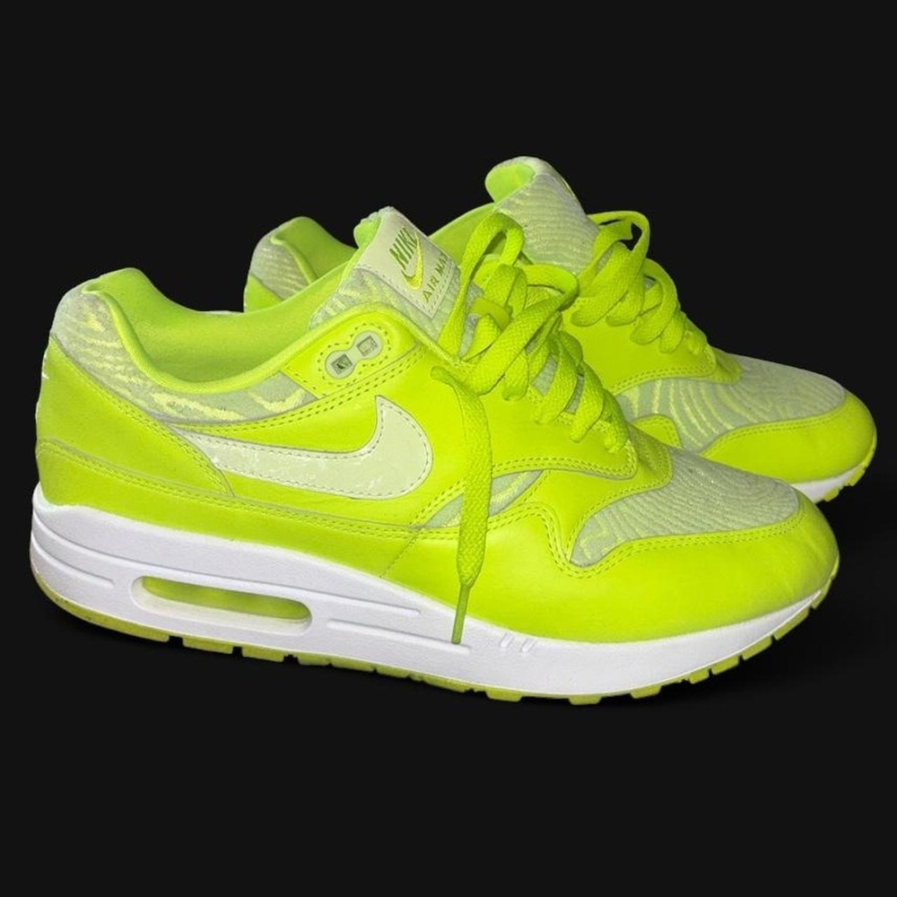 Nike Air Max 1 PRM "Volt/Topography" Size 9.5 Mens
